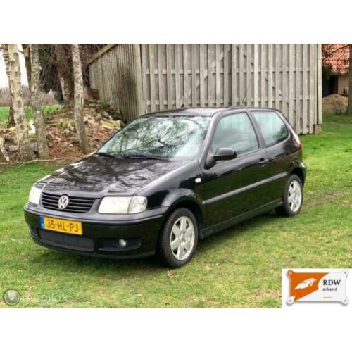 Volkswagen Polo 1.4-16V Comfortline NAP/AIRCO/NETTE AUTO