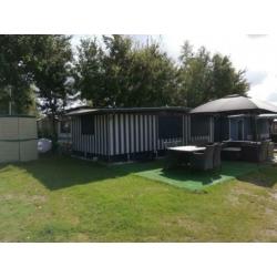 Mooie hobby met wintervaste tent te koop.