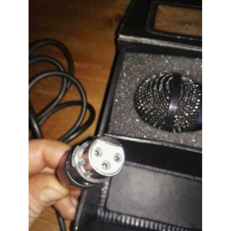 Hisonic HM-66, HM66 microfoon met opbergdoos
