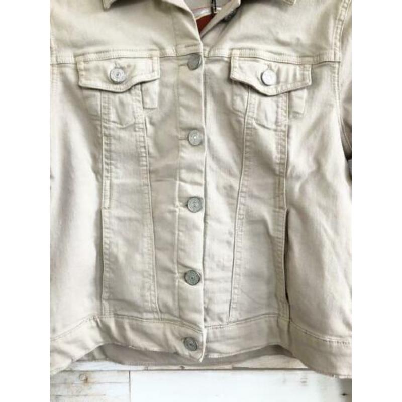 Suzy Q beige jasje, maat 36 - NP 59,95 - wyp