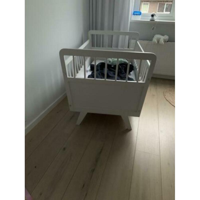 Retro / vintage ledikant / wieg wit