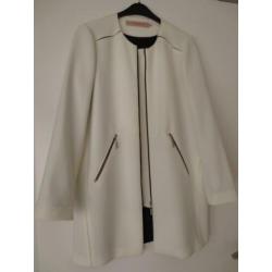 Nieuwe Esqualo Jas, maat 38 / 40 off white