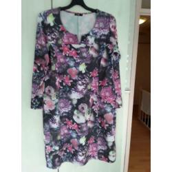 Sybel paars/roze jurk maat 1