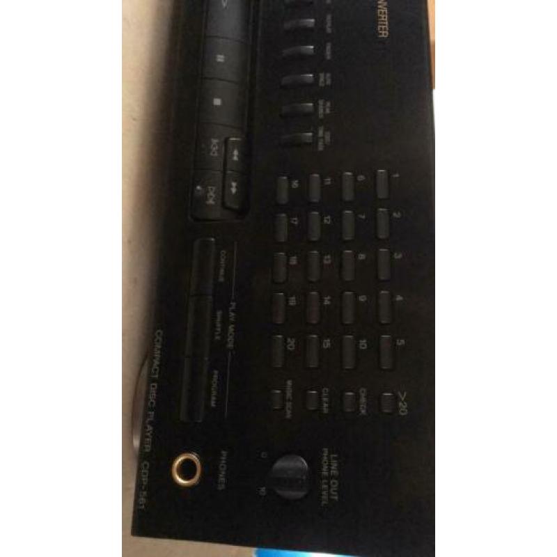 Sony compact disc player CDP-561