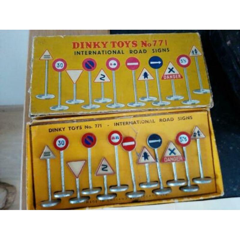 dinky toys verkeersborden lot van 3 sets boxed