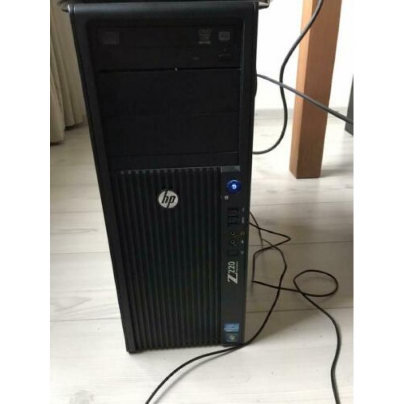HP Z220 Workstation CMT Xeon QC E3-1240V2 16GB + 22" monitor