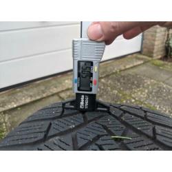 Peugeot Winterbanden Continental TS850 215/55 R16 93H