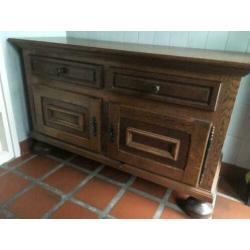 Antiek dressoir