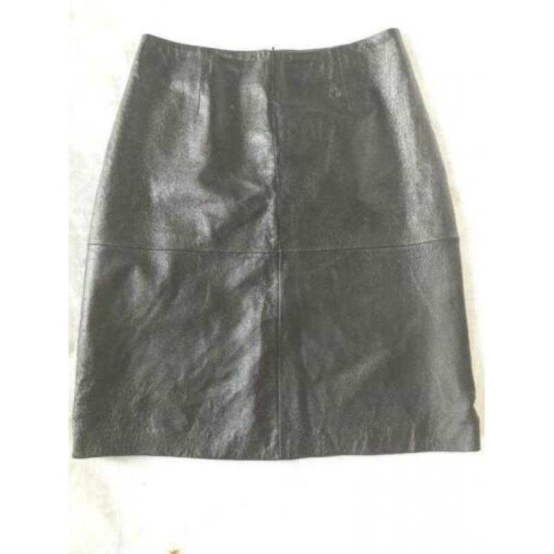 Fraaie vintage knielange leren rok maat 42