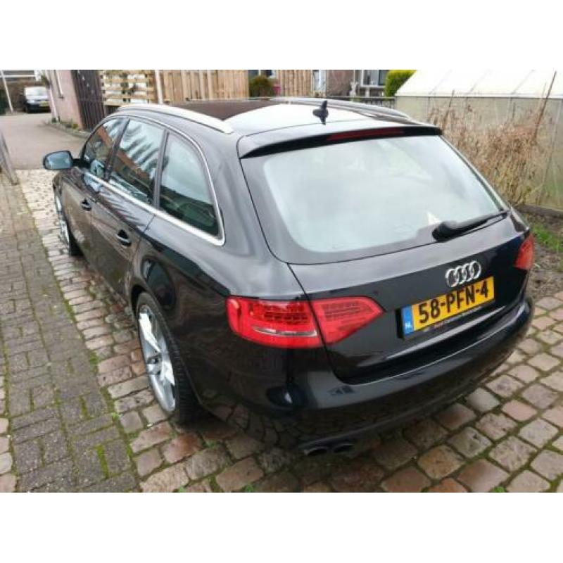 Audi A4 1.8 Tfsi 88KW Avant S-line 2011 Zwart nieuwstaat!