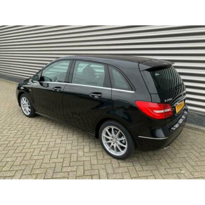 Mercedes-Benz B-klasse 200 Exclusief Leder Navi LED