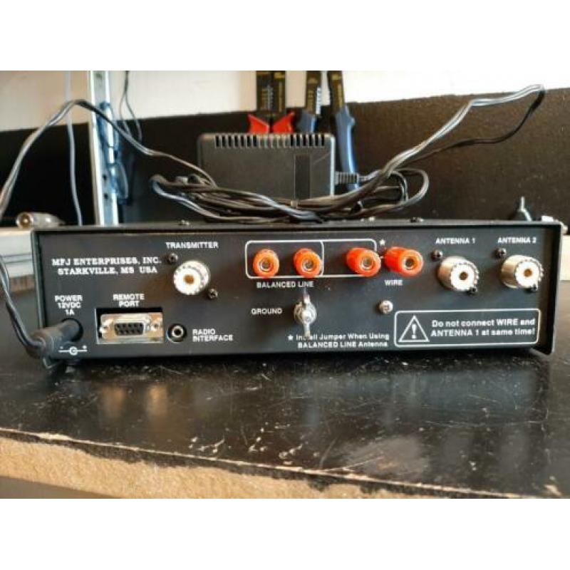 MFJ 933b Intellituner automatische antennetunner