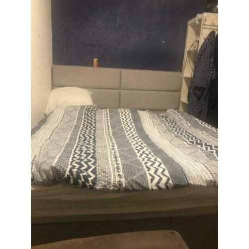 Boxspring bed 180-200??