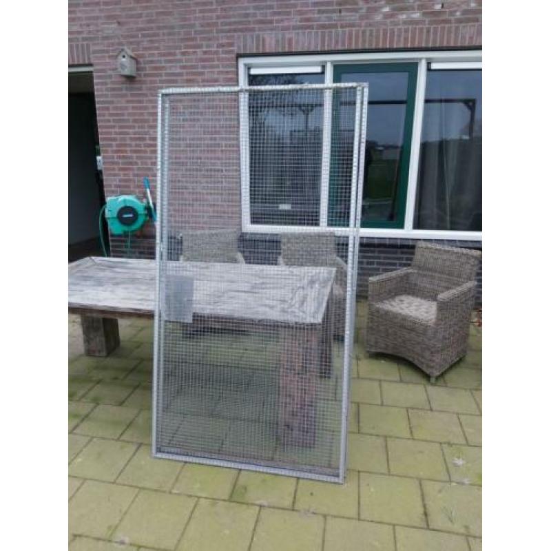 aluminium volière met stevig gaas voor papagaaiachtigen