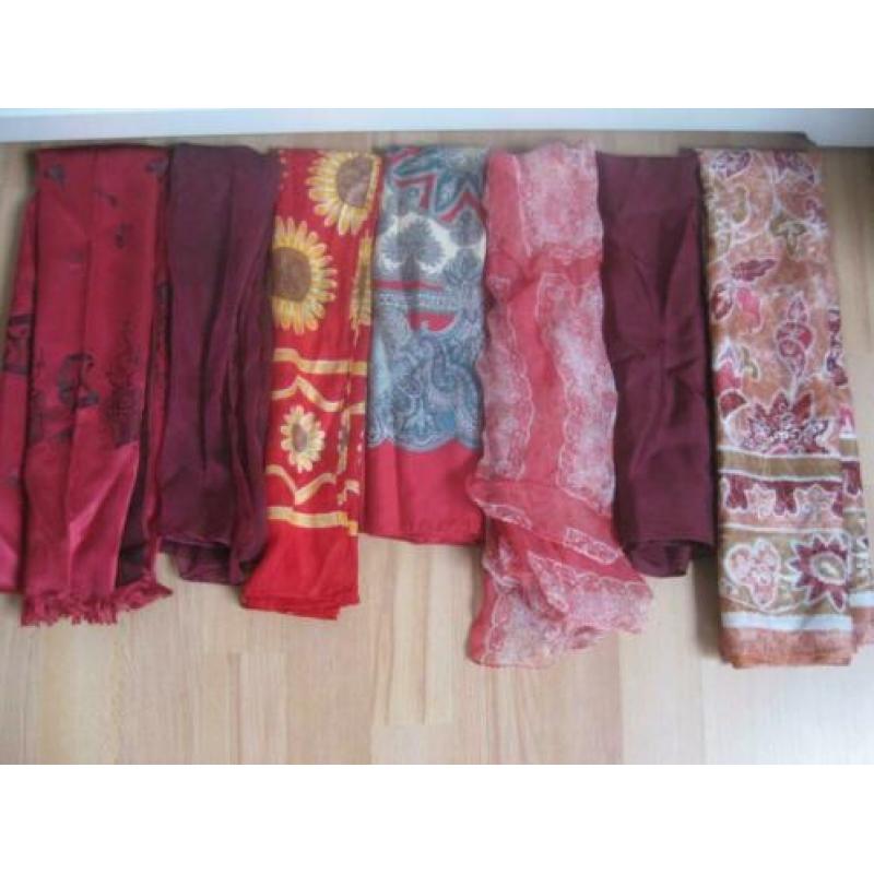 4 verschillende shawls in blauw tinten