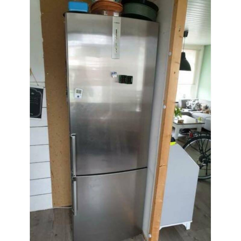 Bosch koelvries combinatie zilver Aa+ 1.5 jaar oud
