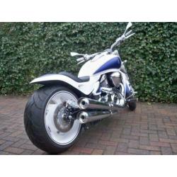 Suzuki Chopper M 1800 R Intruder UNIEK. gecustomized voor Su