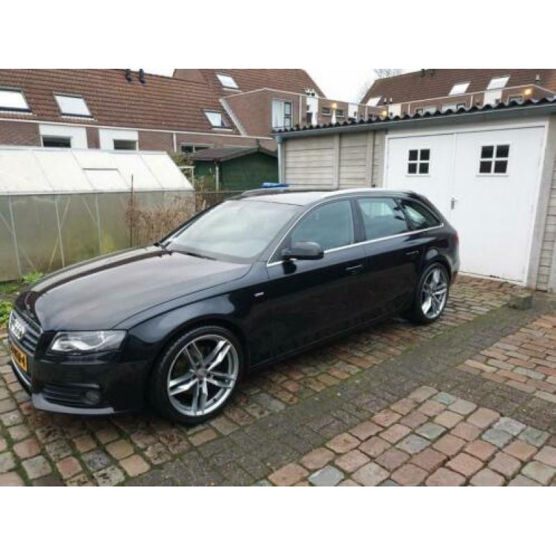 Audi A4 1.8 Tfsi 88KW Avant S-line 2011 Zwart nieuwstaat!