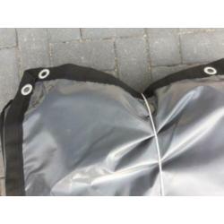 PVC Dekkleed/dekzeil 5 x 10 meter/ogen om de 50 cm.