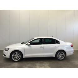 Volkswagen Jetta 1.4 TSI HYBRID HIGHLINE XENON-LEDER-NAVI-PD