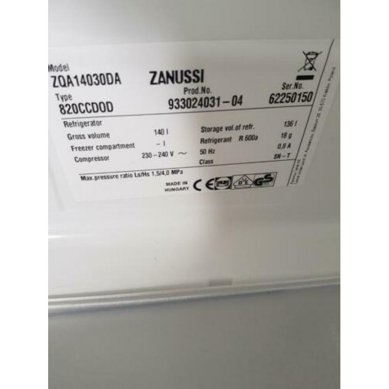 Inbouw koelkast Zanussi en vrijstaande vriezer Liebherr