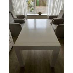 Prachtige witte massief witte eetkamertafel LxBxH 160x90x75