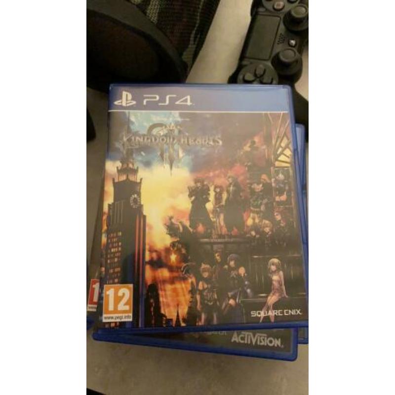 Playstation 4 500 GB met evt 5 spellen