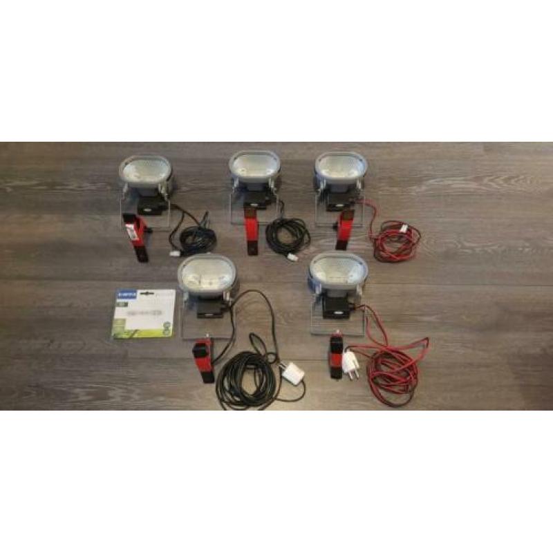 Halogeen spots 7 stuks 150w.