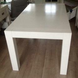 Prachtige witte massief witte eetkamertafel LxBxH 160x90x75
