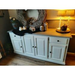 Kast grenen meg krijtverf 82 x 44 x 87 (complete inboedel)