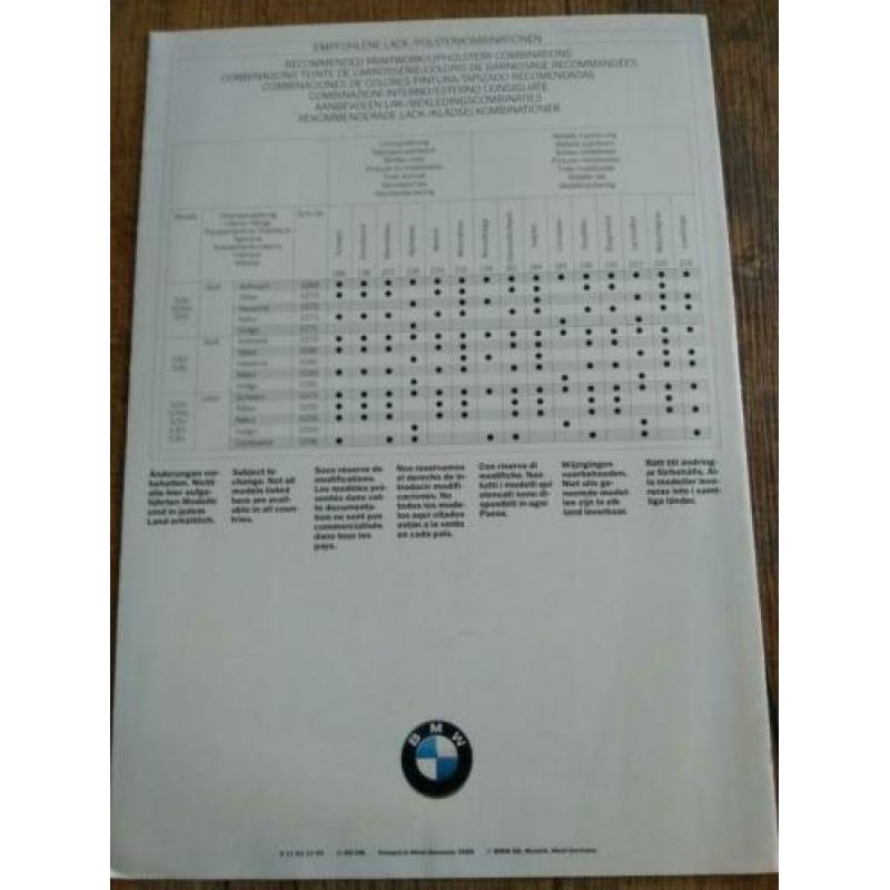 BMW 5 serie e34 kleuren en bekleding folder uit 1988