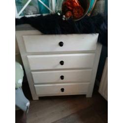 Kast grenen meg krijtverf 82 x 44 x 87 (complete inboedel)