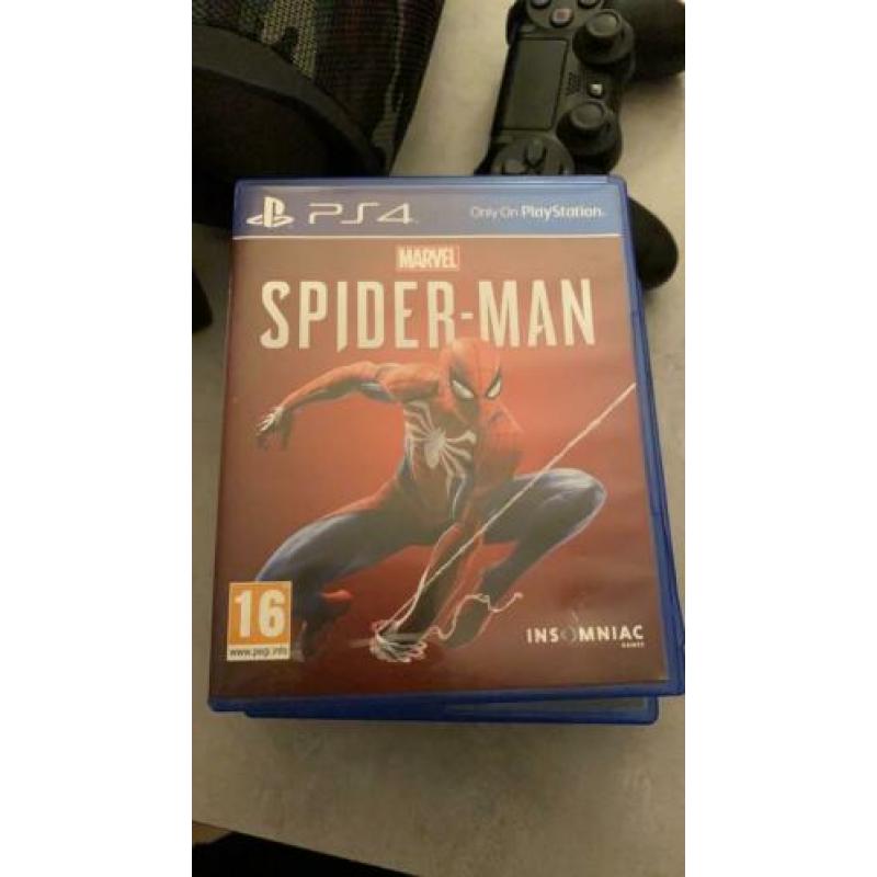 Playstation 4 500 GB met evt 5 spellen