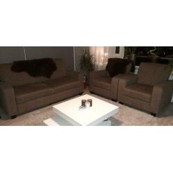 Te koop Bankstel plus 2 fauteuils