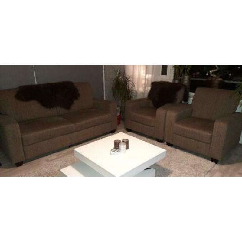 Te koop Bankstel plus 2 fauteuils