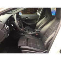 Mercedes-Benz A-Klasse 200 URBAN AMG 157PK LEDER-NAVI-LED-EC