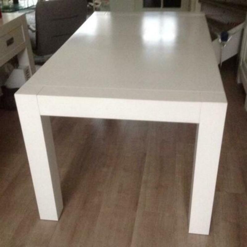 Prachtige witte massief witte eetkamertafel LxBxH 160x90x75