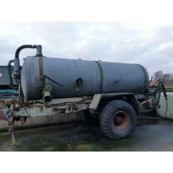 Mesttank