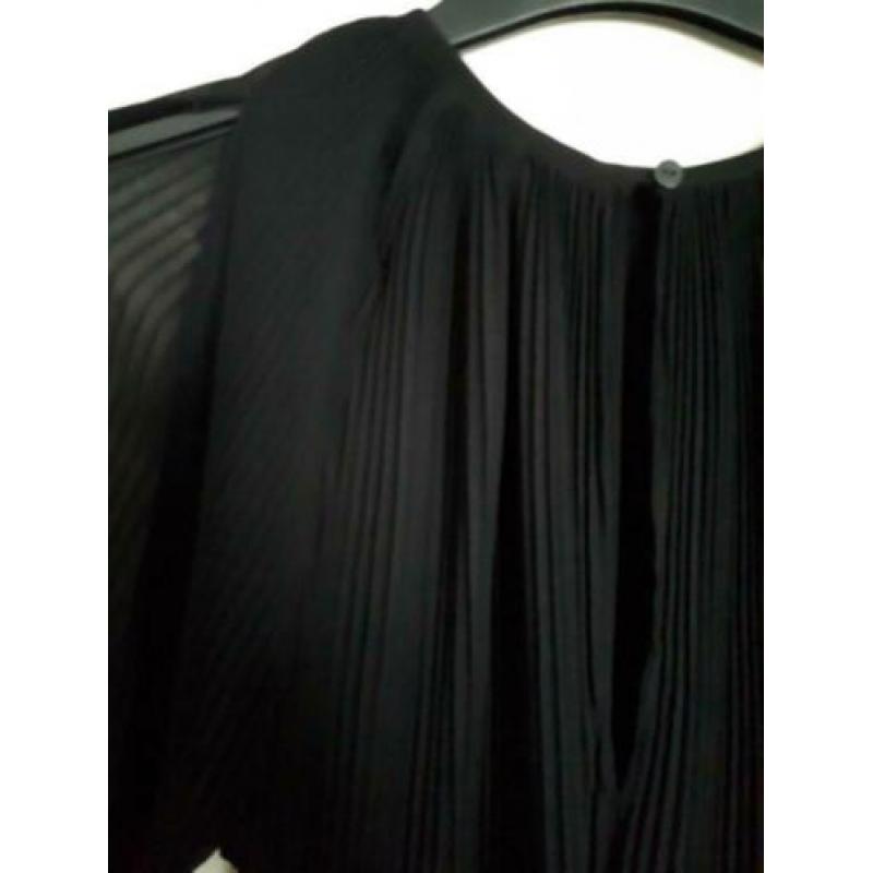 Blouse Only ( Plisse ) M