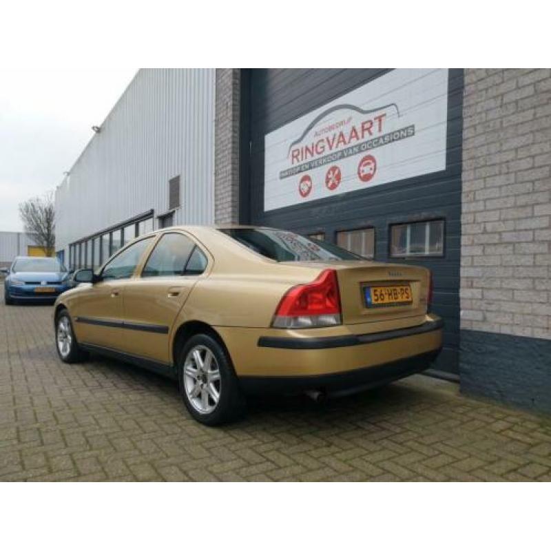 Volvo S60 2.4 Nette Auto