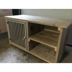 Leuke steigerhouten hondenbench