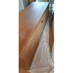 Onbewerkt teak tv meubel