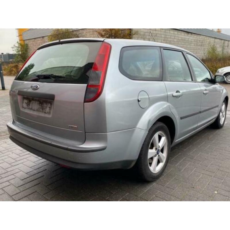 Ford Focus Wagon 1.6 TDCI First Edition