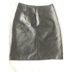 Fraaie vintage knielange leren rok maat 42