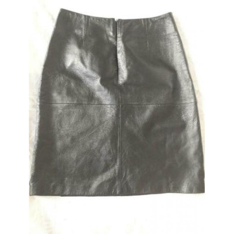 Fraaie vintage knielange leren rok maat 42