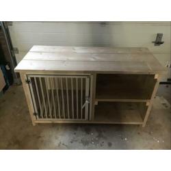Leuke steigerhouten hondenbench