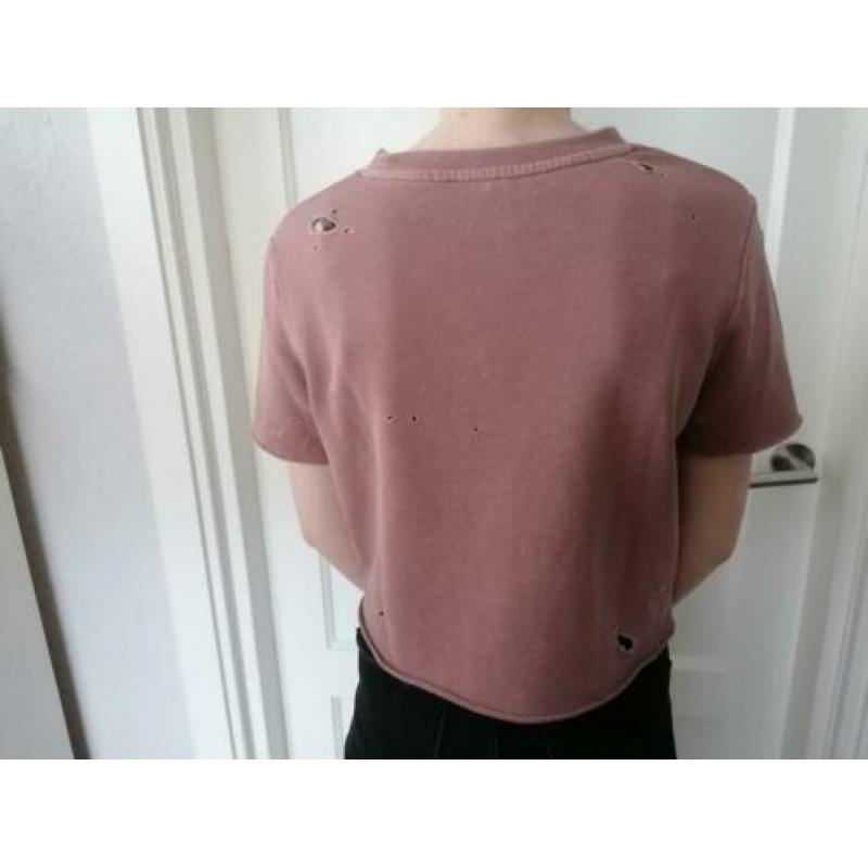 Oudroze crop top met gaten maat S van DIVIDED VAN H&M