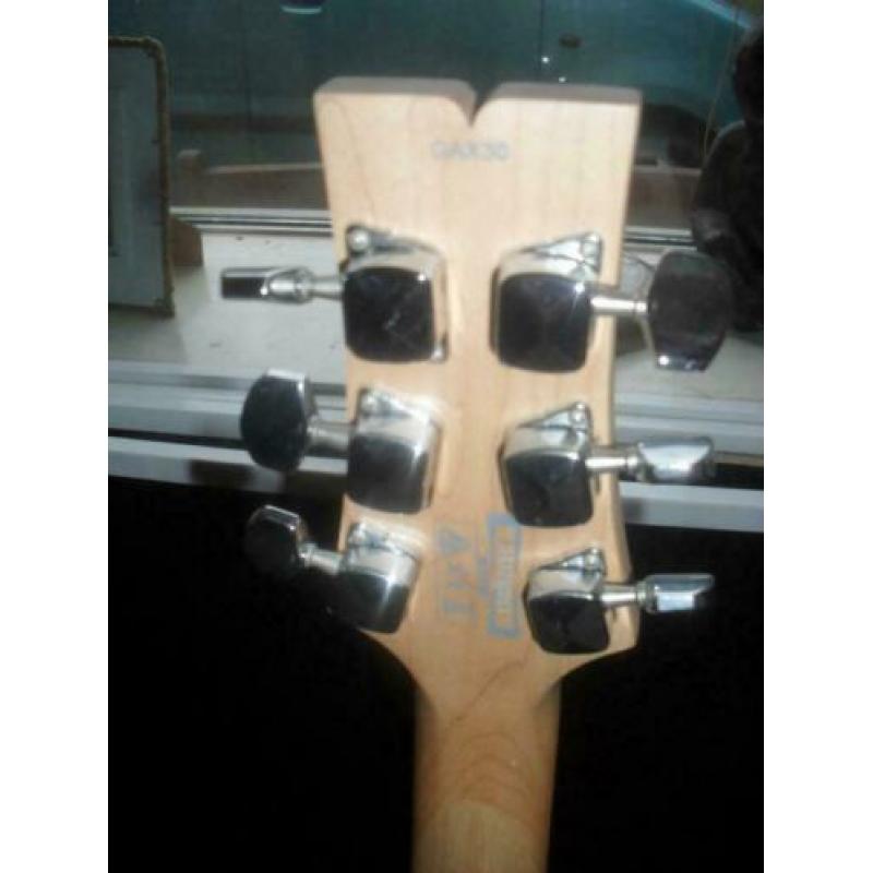 ibanez gio gax 30 met fender mustang 1 versterker