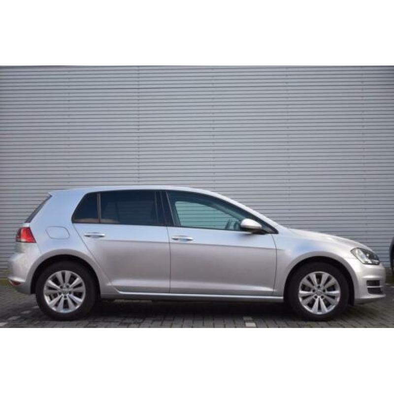 Volkswagen Golf 1.2 TSI Highline 5 Drs | Climate control | C