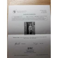 ANGIE DICKINSON gesigneerde foto met certificaat